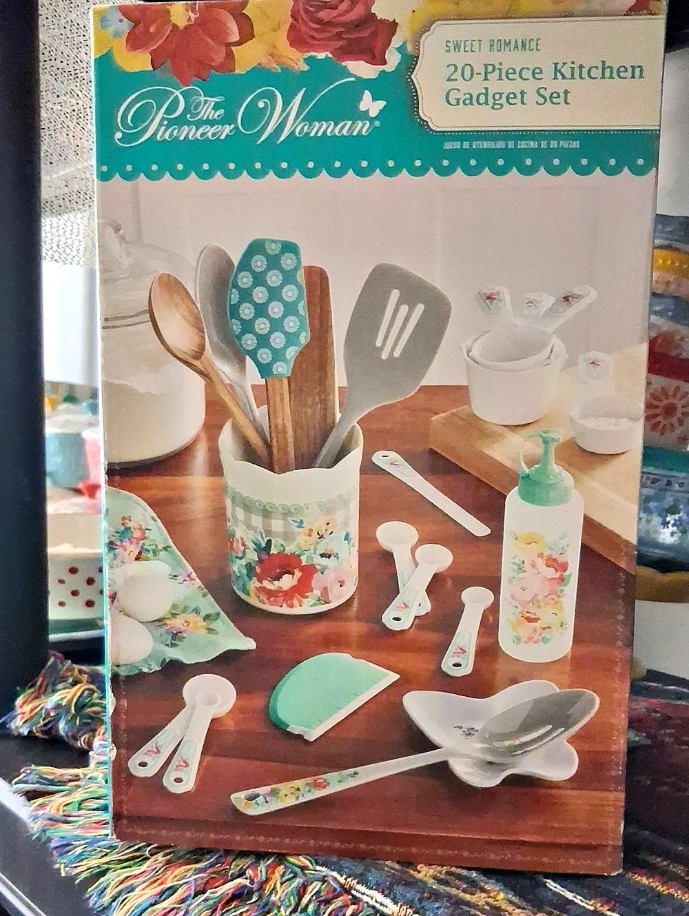 The Pioneer Woman Sweet Romance 20-Piece Kitchen Gadget Set